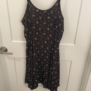 Never Worn Forever 21 Plus Black Floral Cami Dress